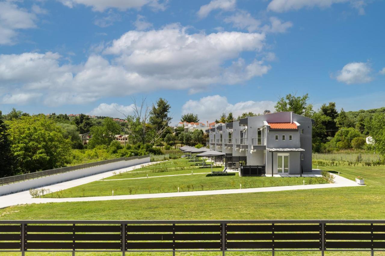 V Luxury Apartments Posidi Exterior foto