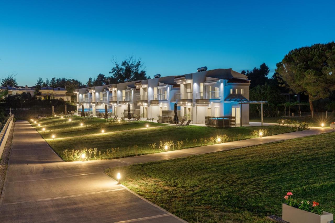 V Luxury Apartments Posidi Exterior foto