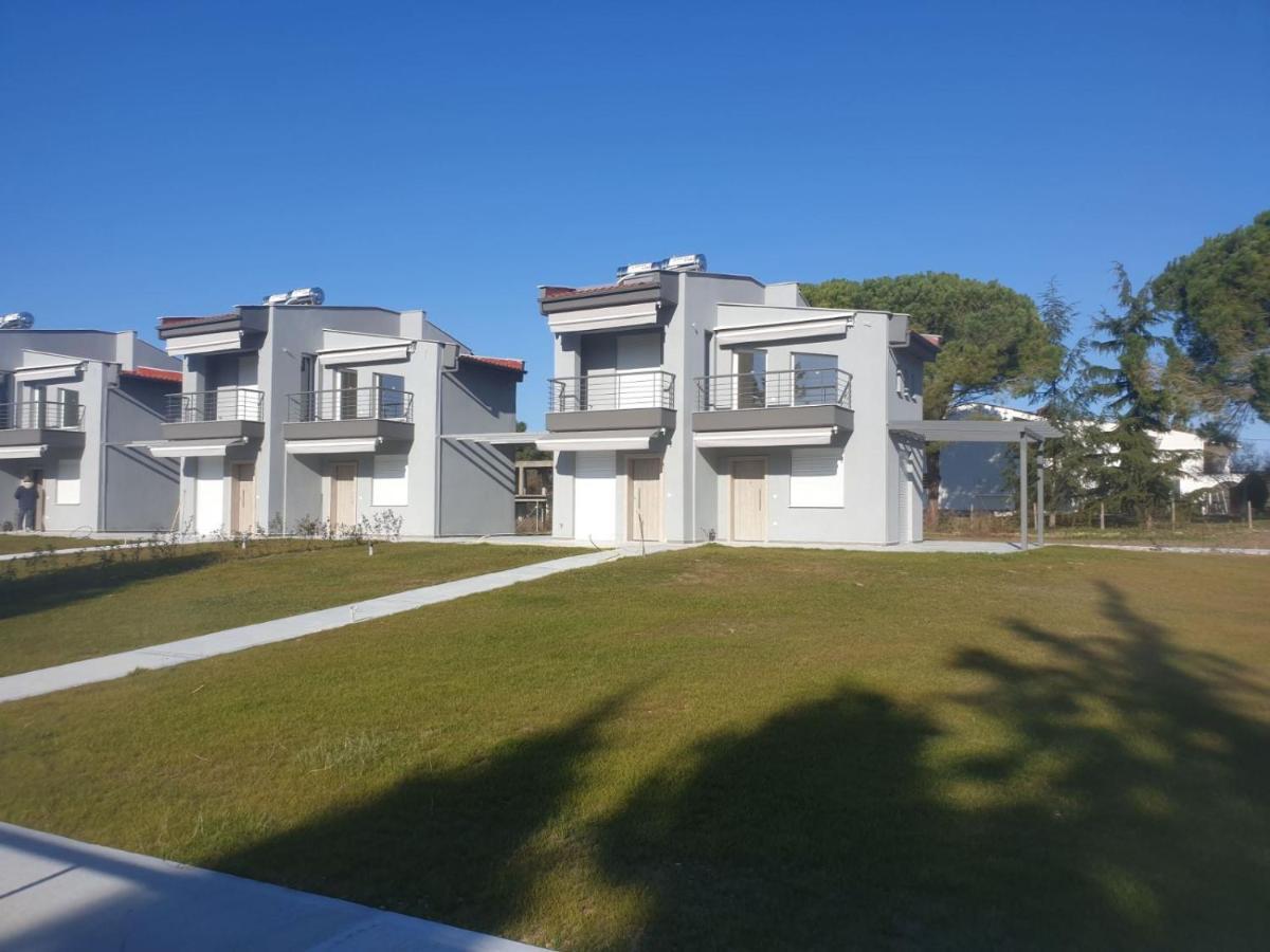 V Luxury Apartments Posidi Exterior foto